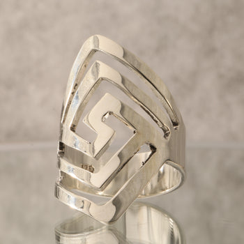 Labyrinth of Light - Ring 8.9 Grams Of 925 Sterling Silver