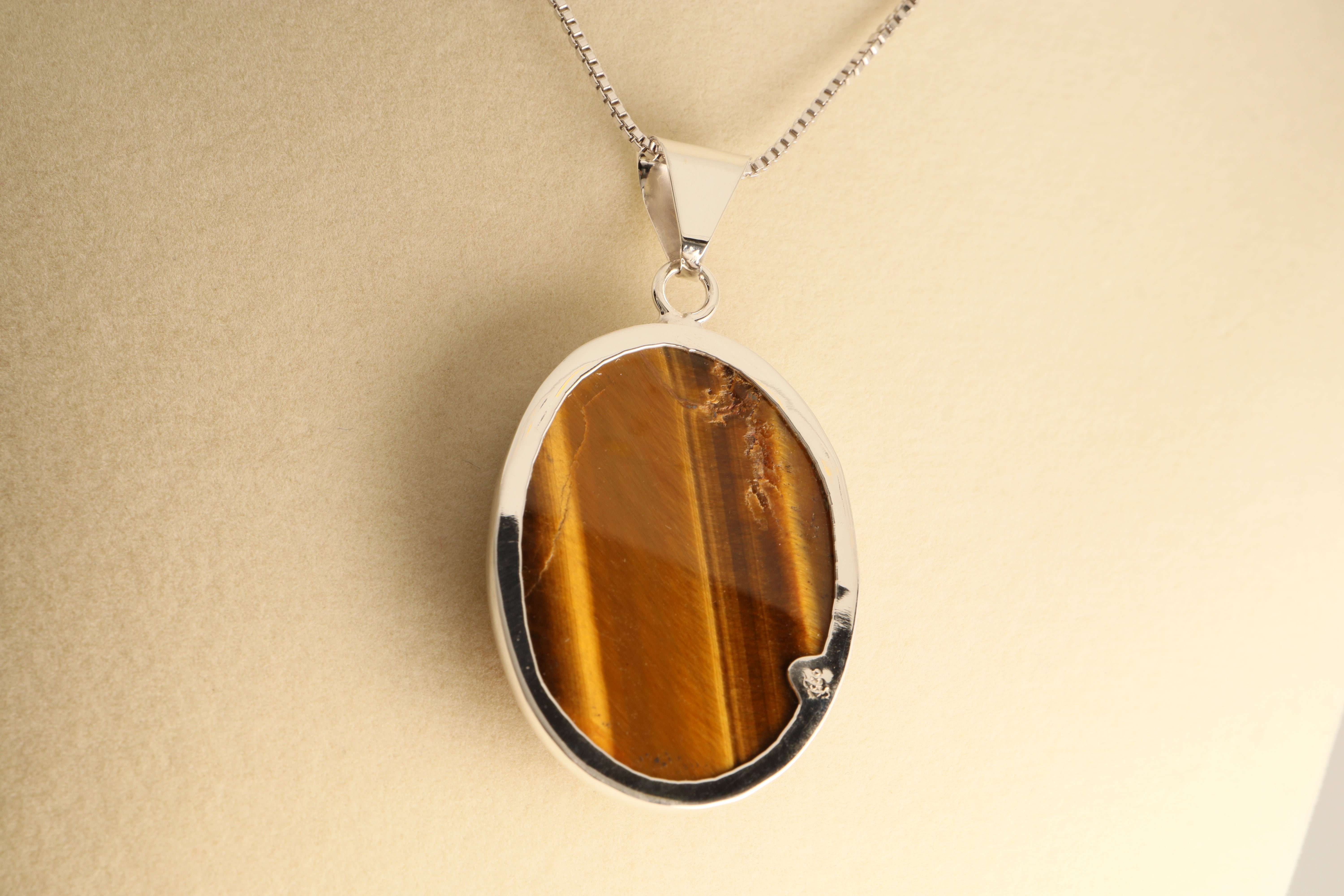 Guardian’s Gaze – Tiger’s Eye Pendant in 925 Sterling Silver