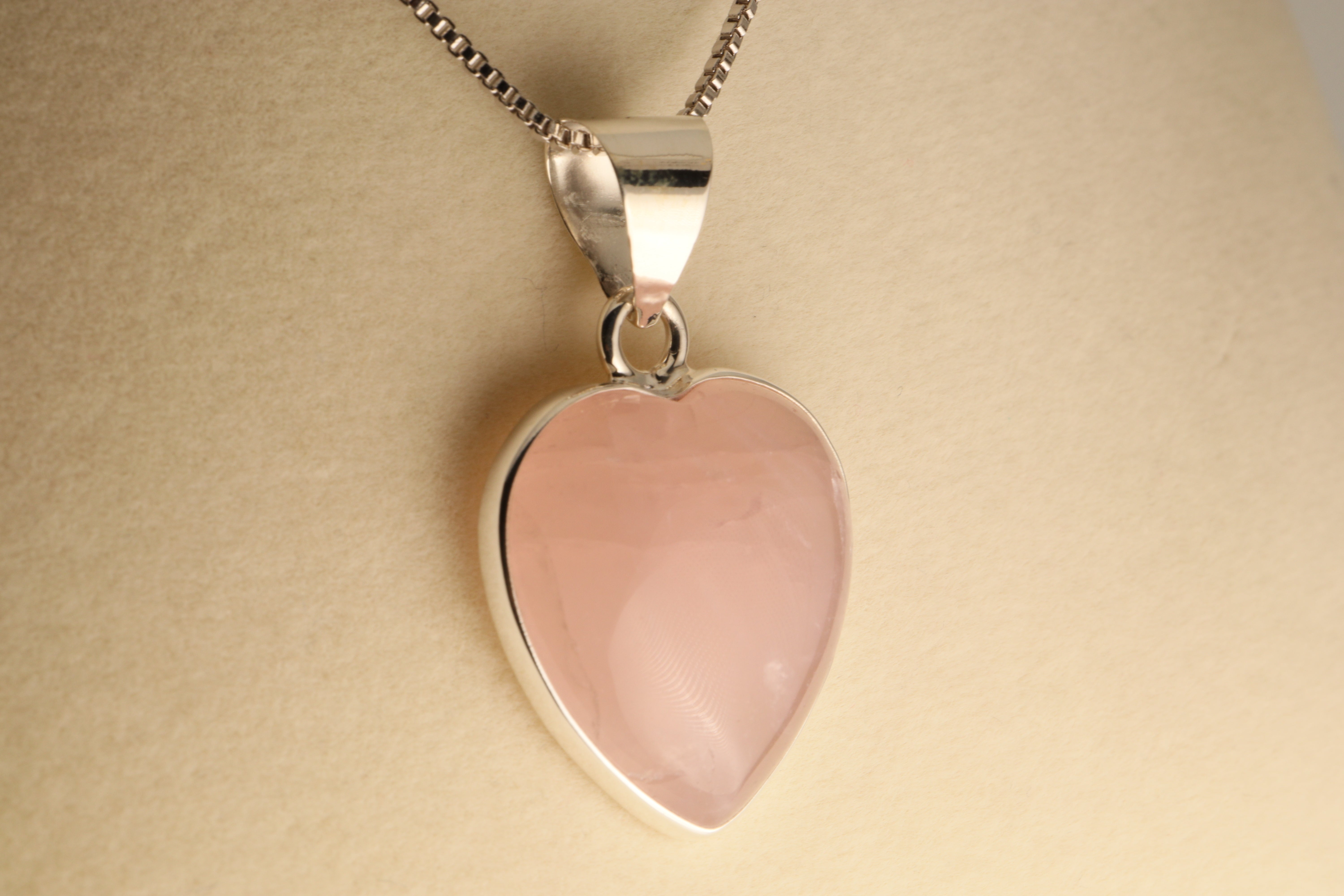 Eternal Love – Heart-Shaped Rose Quartz Pendant in 925 Sterling Silver