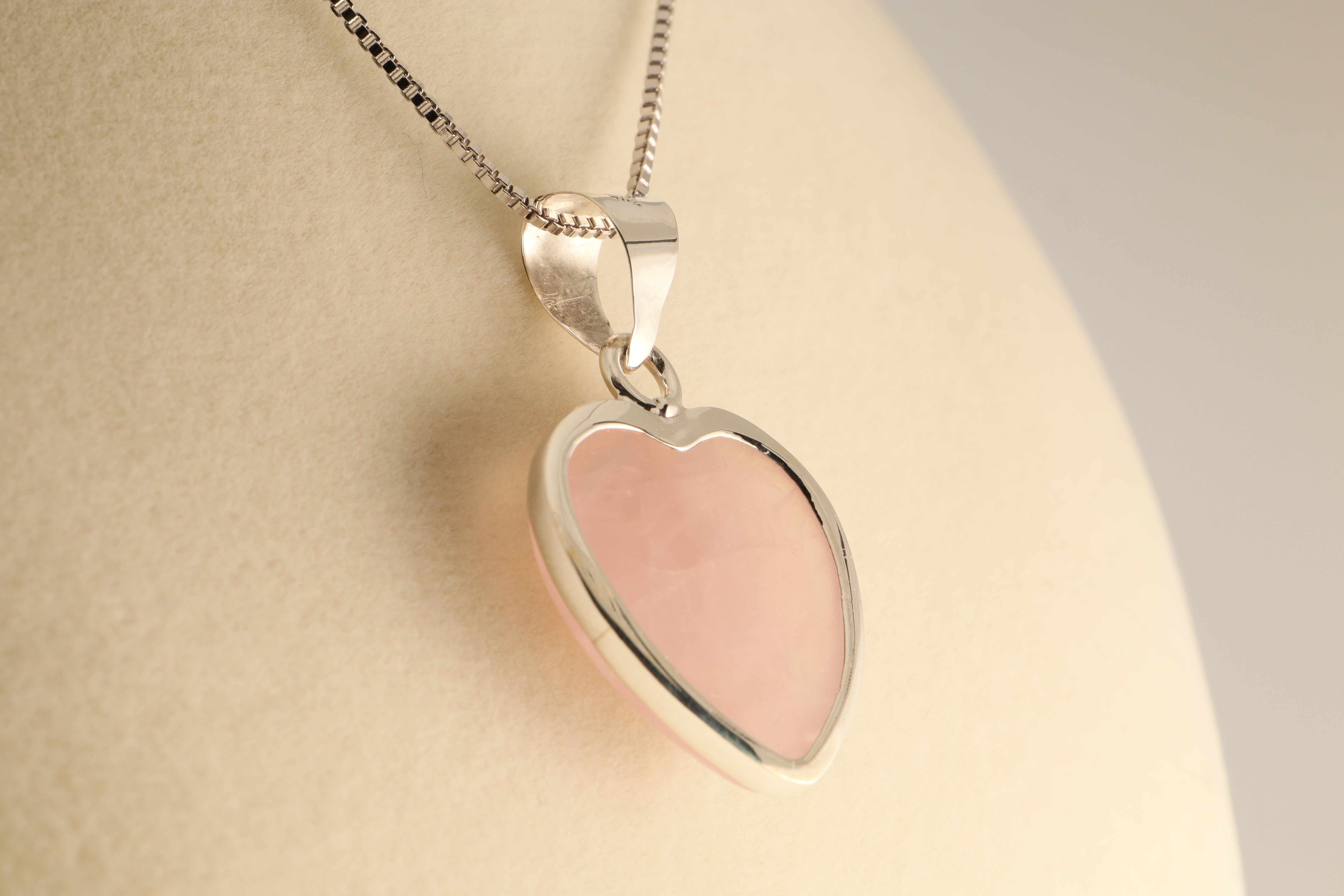Eternal Love – Heart-Shaped Rose Quartz Pendant in 925 Sterling Silver