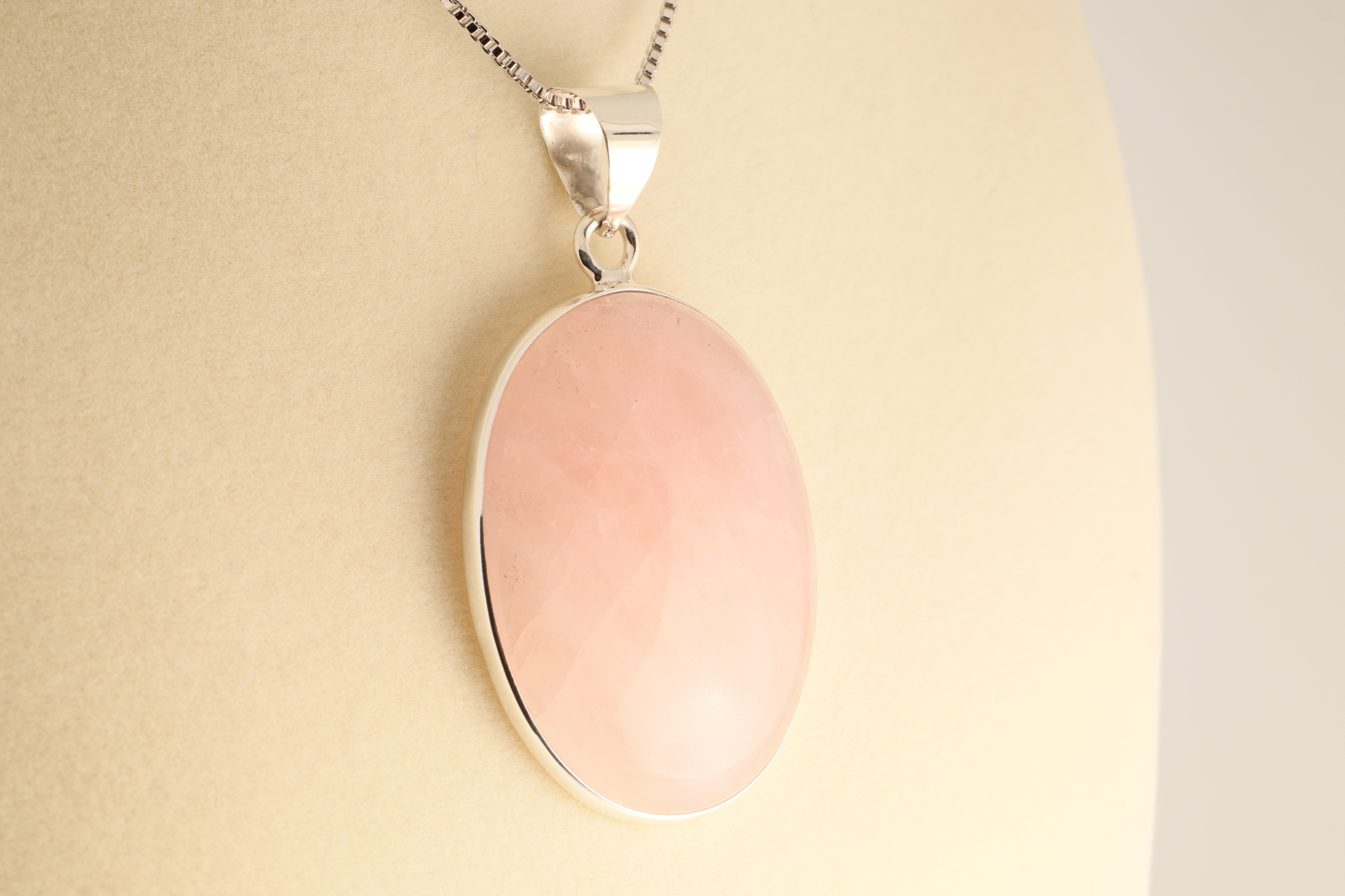 Heart Cascade – Rose Quartz Pendant in 925 Sterling Silver