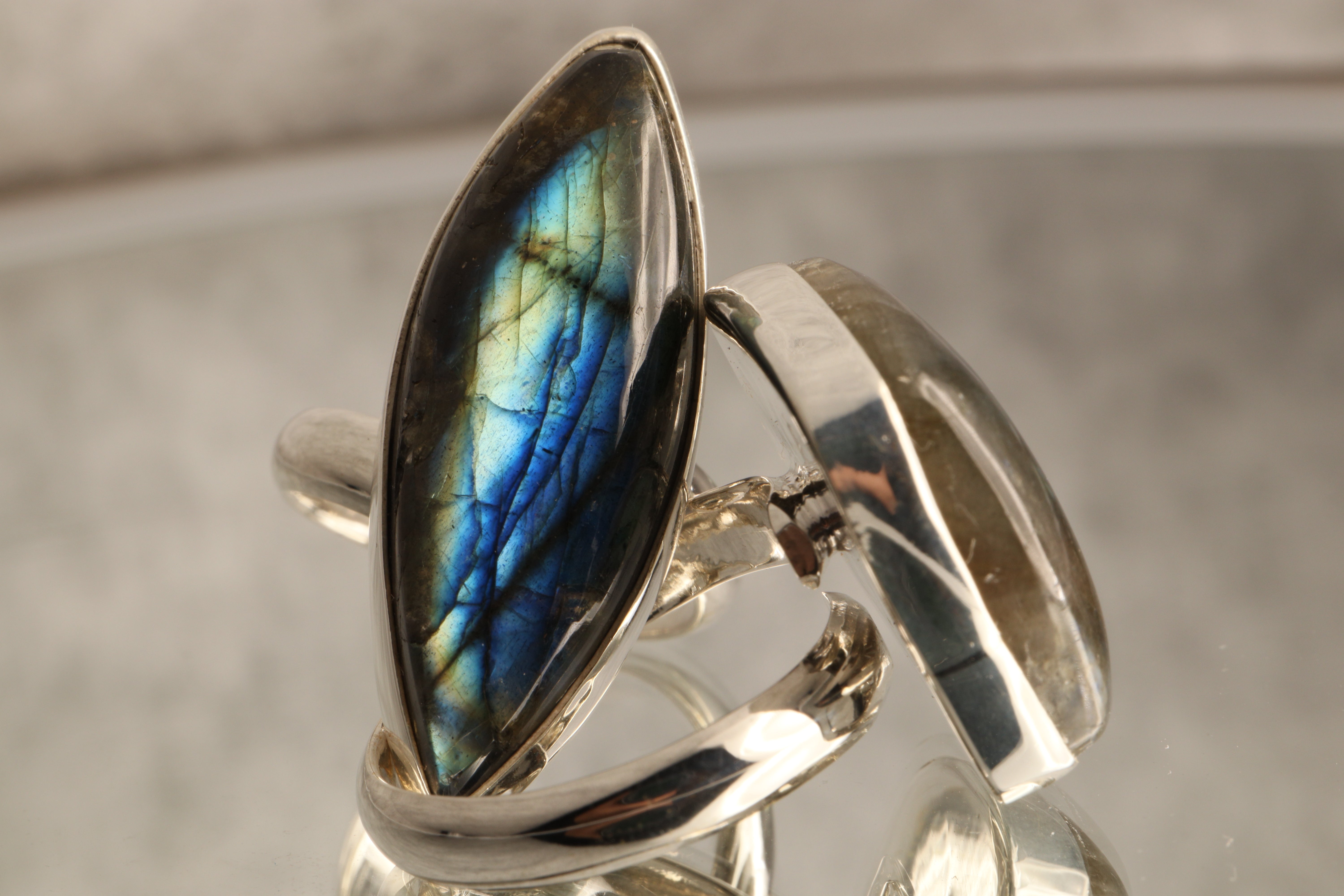 Aurora's Veil - Labradorite 925 Silver Adjustable Ring