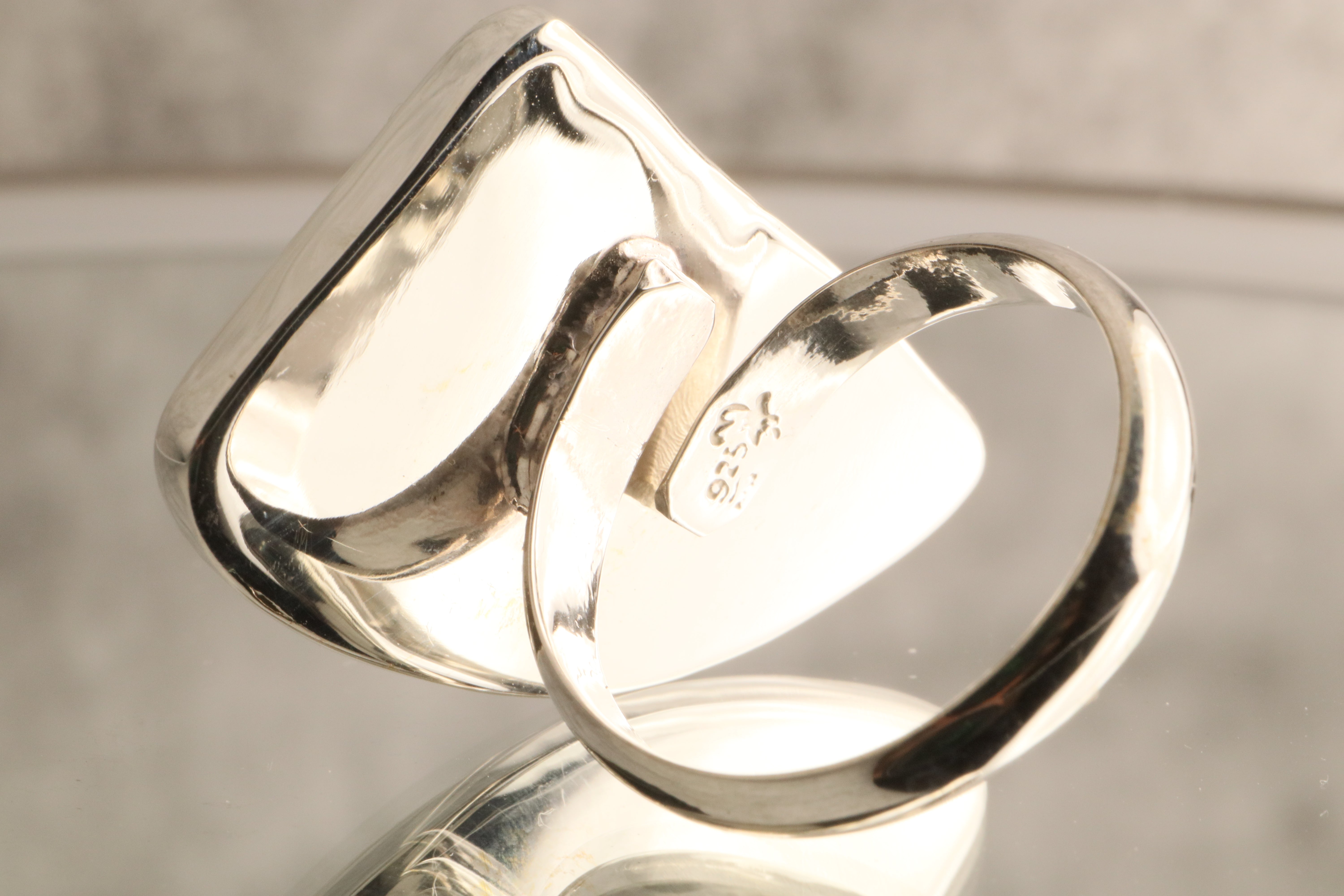 Aurora's Veil - Labradorite 925 Silver Adjustable Ring