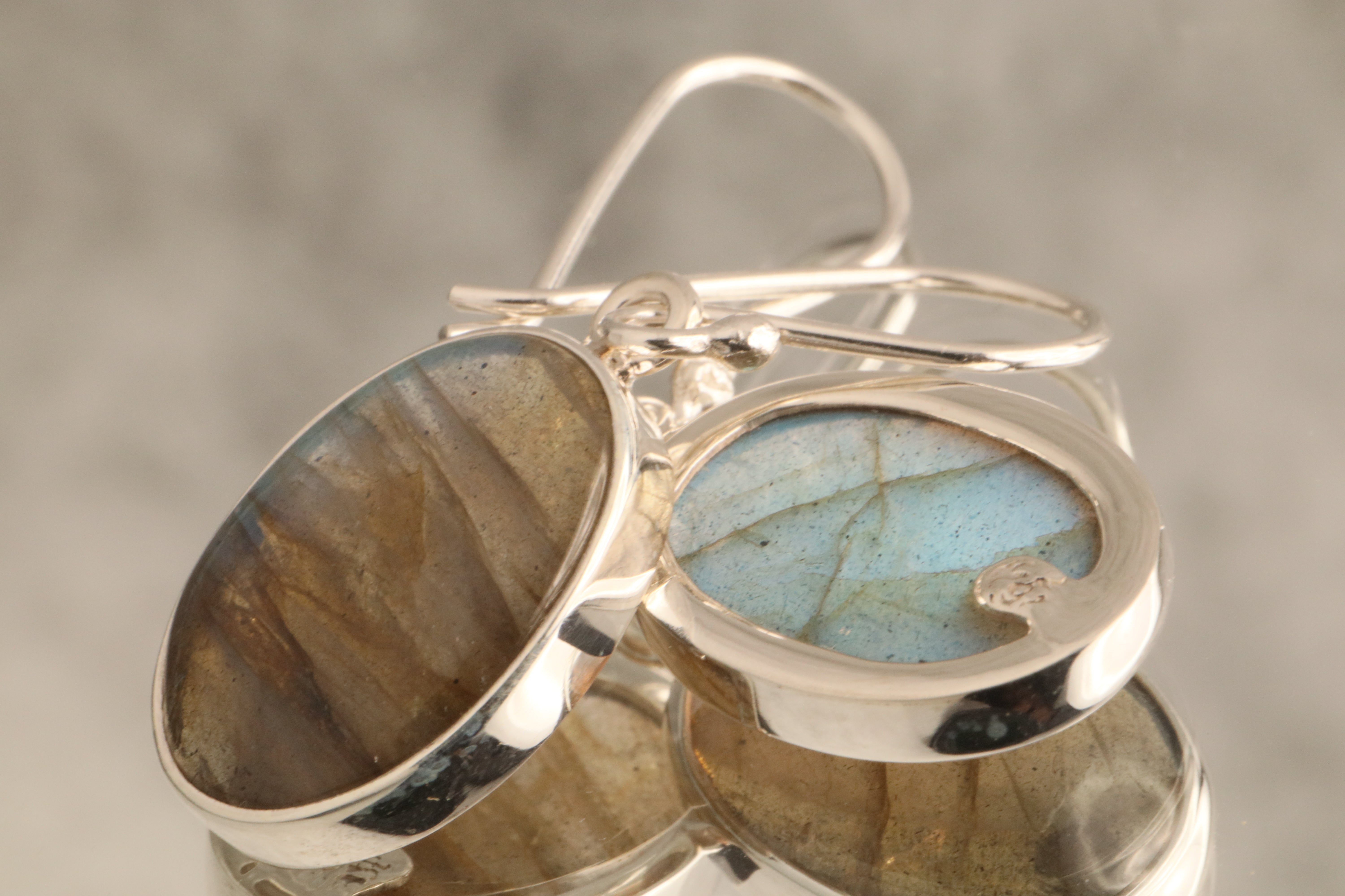 Aurora's Gleam - Labradorite 925 Silver Earrings