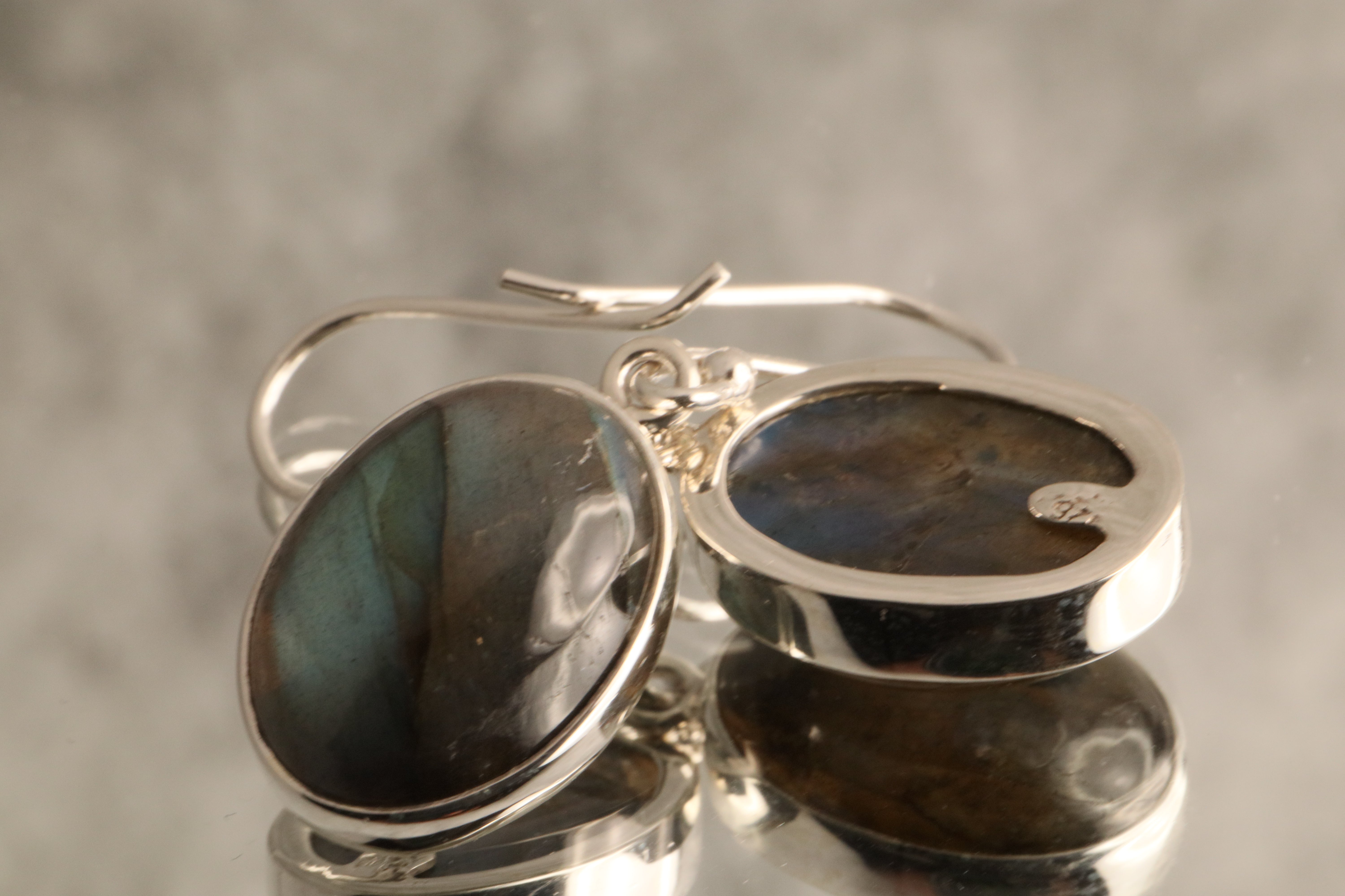 Aurora's Gleam - Labradorite 925 Silver Earrings