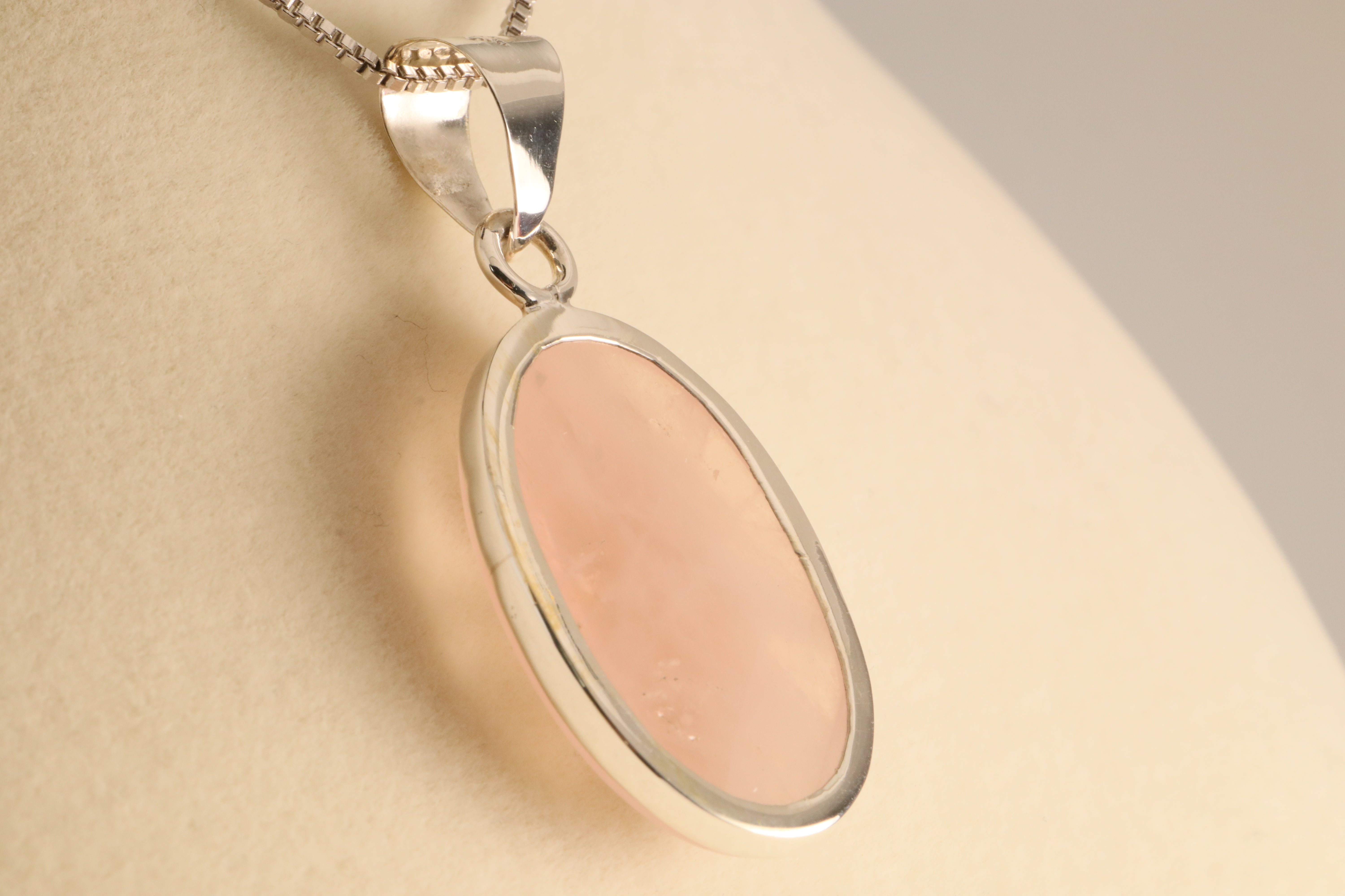 Heart Cascade – Rose Quartz Pendant in 925 Sterling Silver