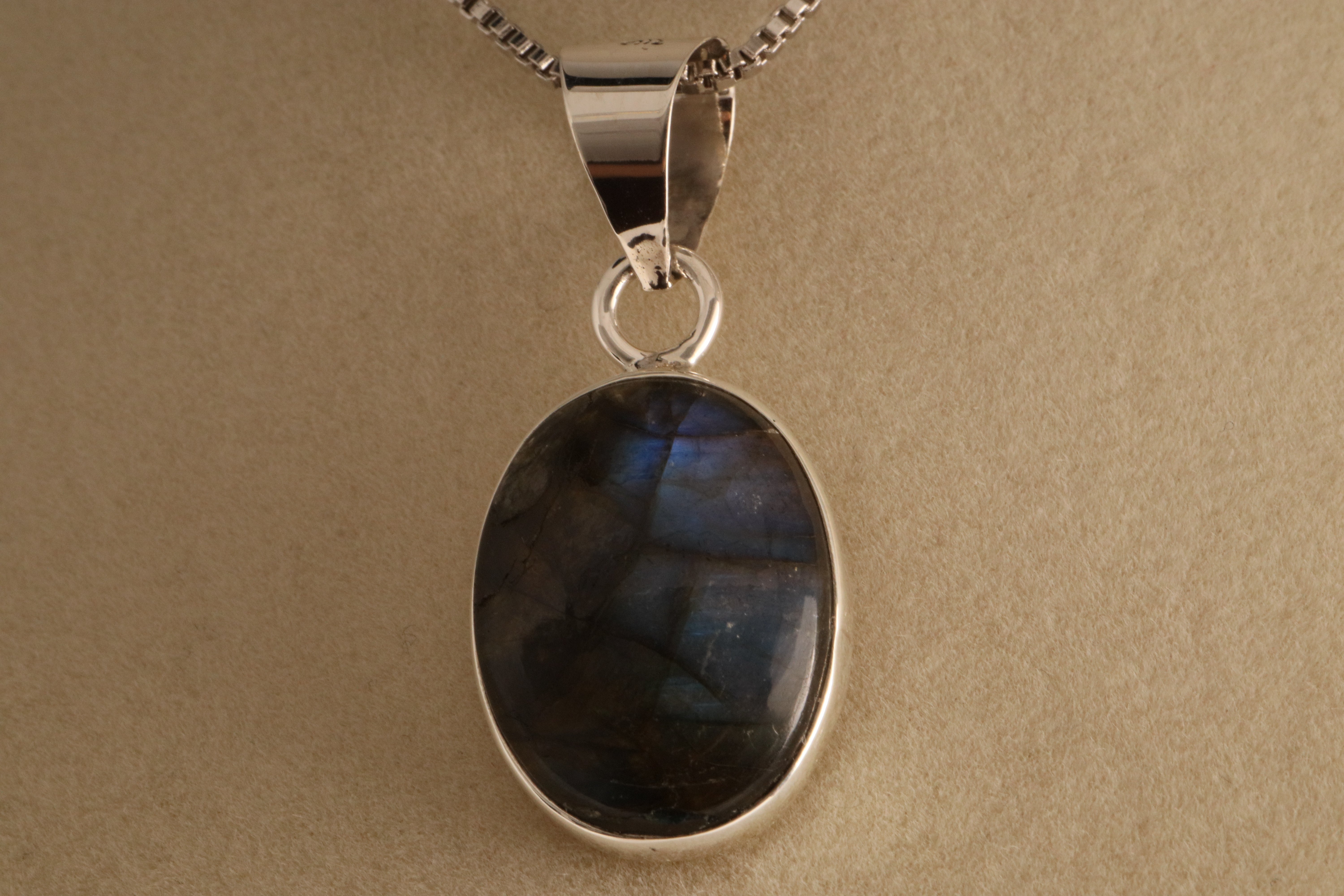 Midnight Frost – Agate Druzy Pendant in 925 Sterling Silver