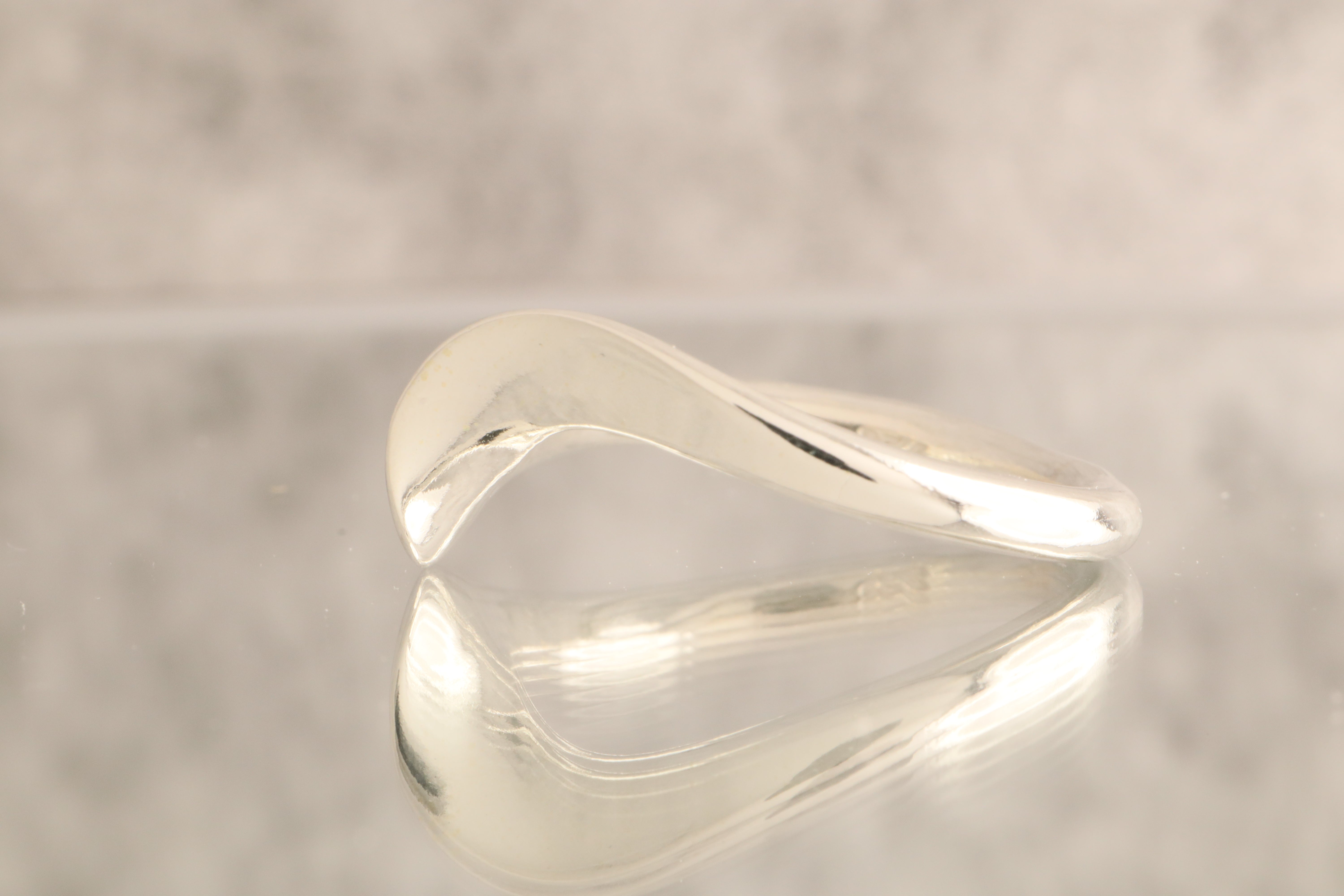 Eternal Wave - Over 3 Grams Of 925 Silver Ring