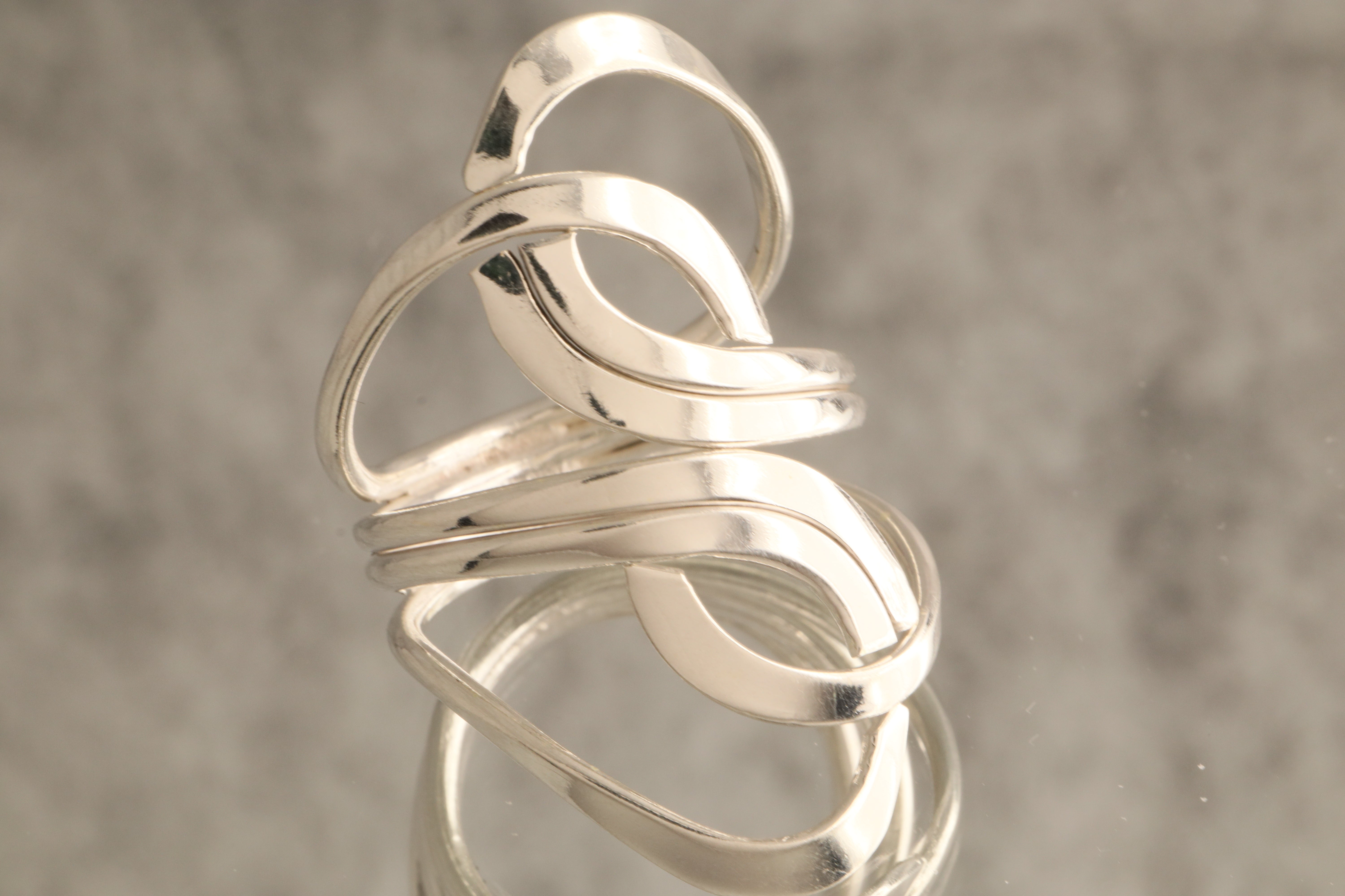Flowing Vine - Over 7.5 Grams Of 925 Sterling Silver Ring