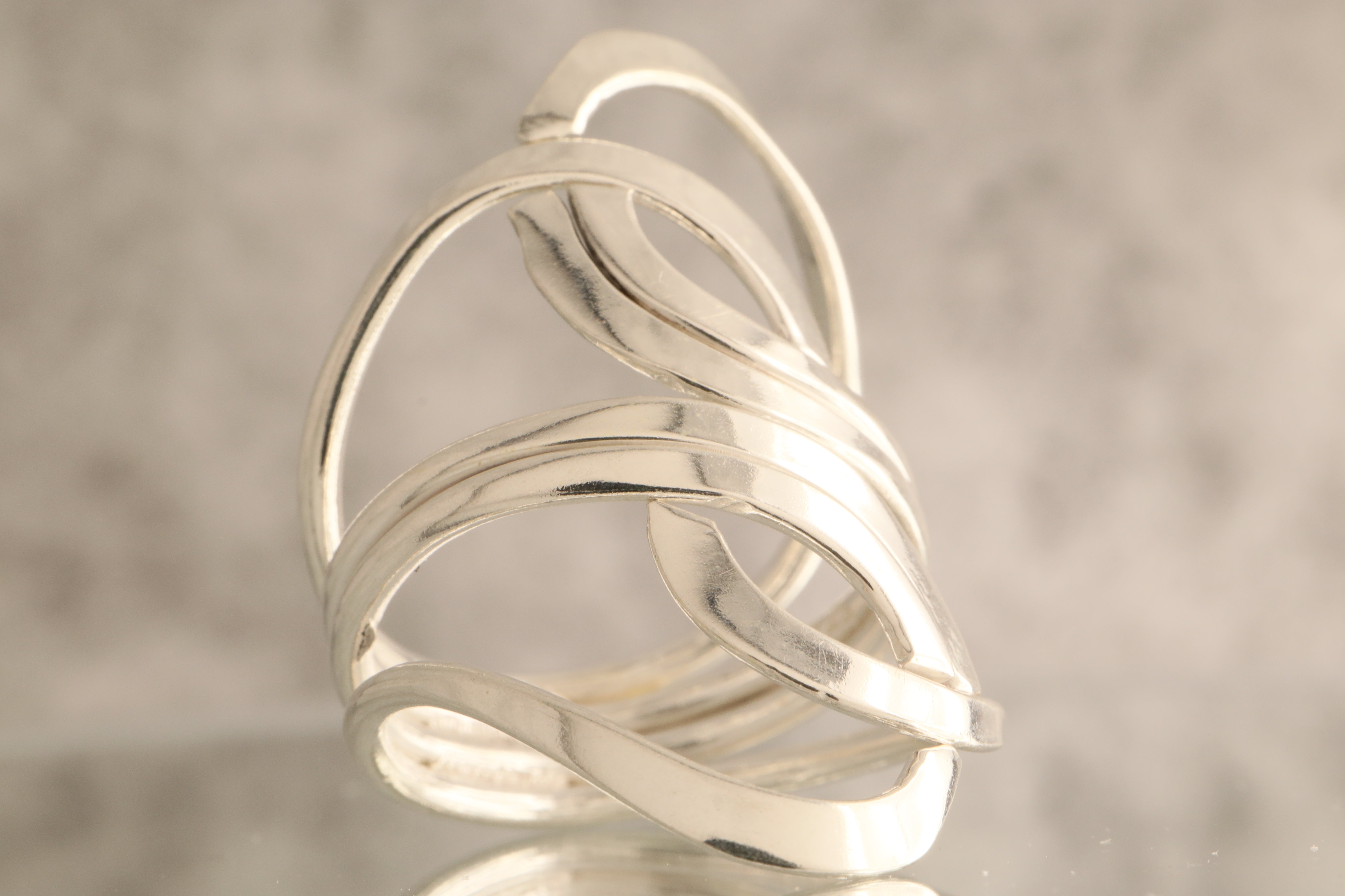 Flowing Vine - Over 7.5 Grams Of 925 Sterling Silver Ring