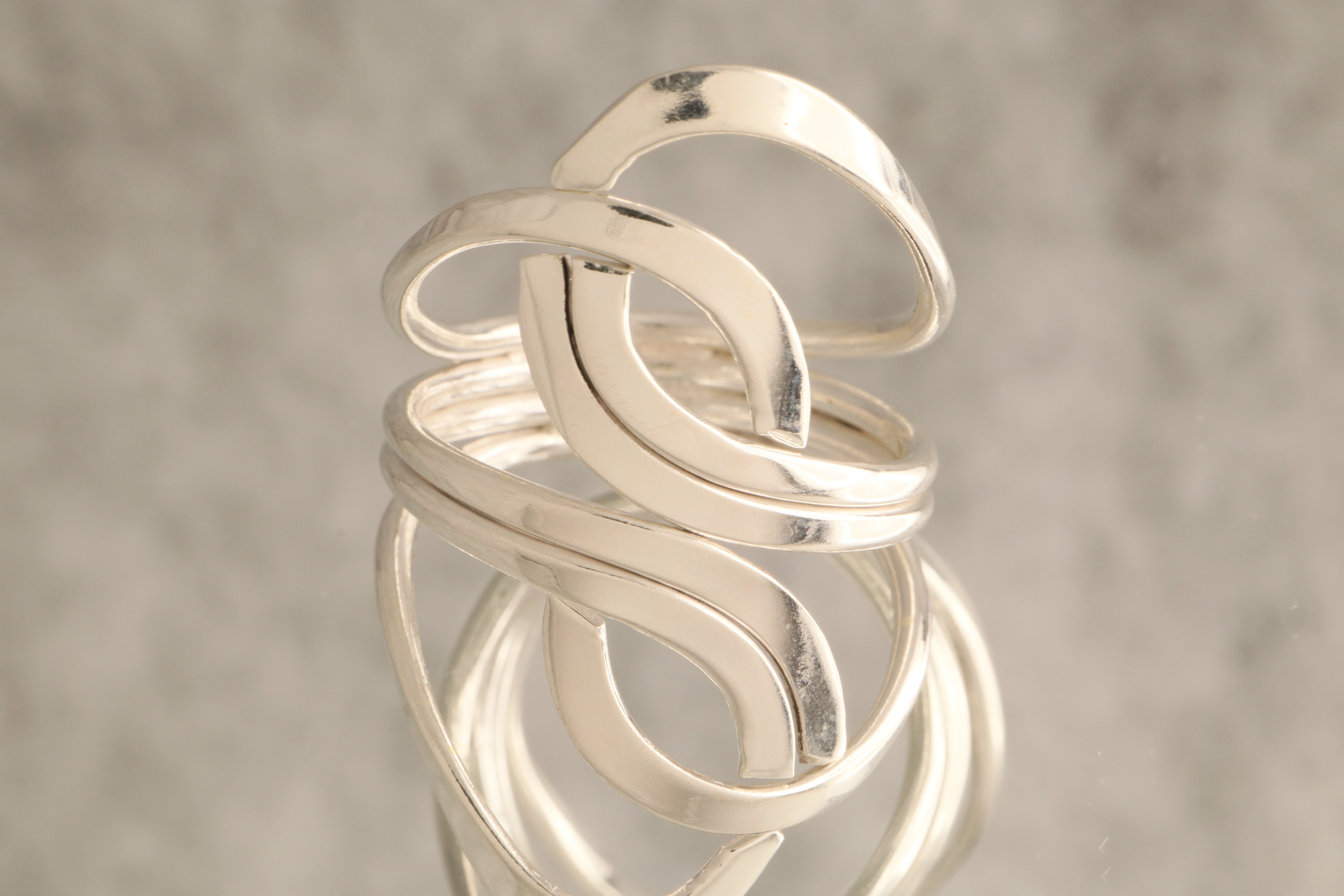 Flowing Vine - Over 7.5 Grams Of 925 Sterling Silver Ring