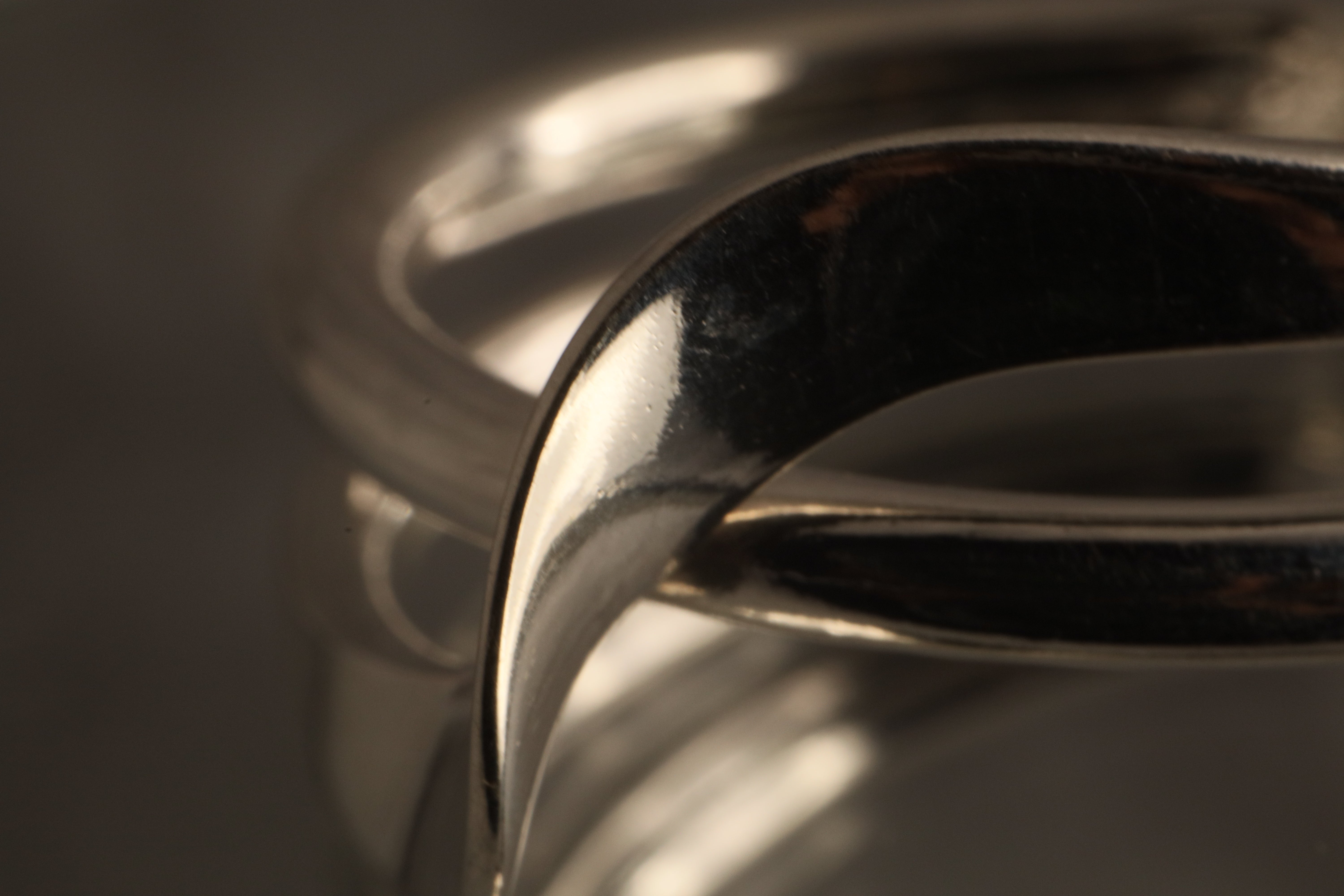 Whisper of the Wind - Over 5 Grams Of 925 Sterling Silver Ring