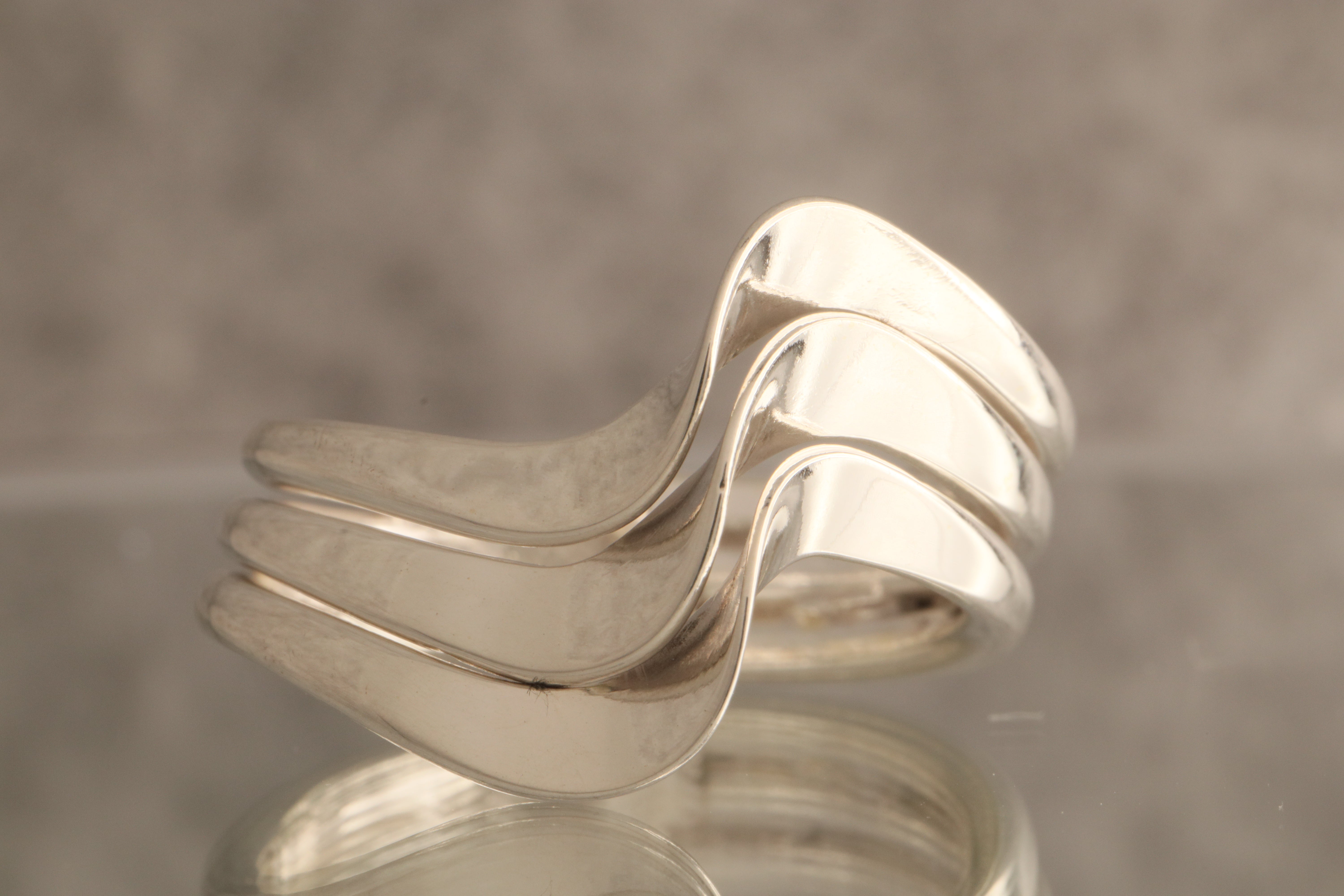 Wave Harmony - Over 7 Grams Of 925 Sterling Silver Ring