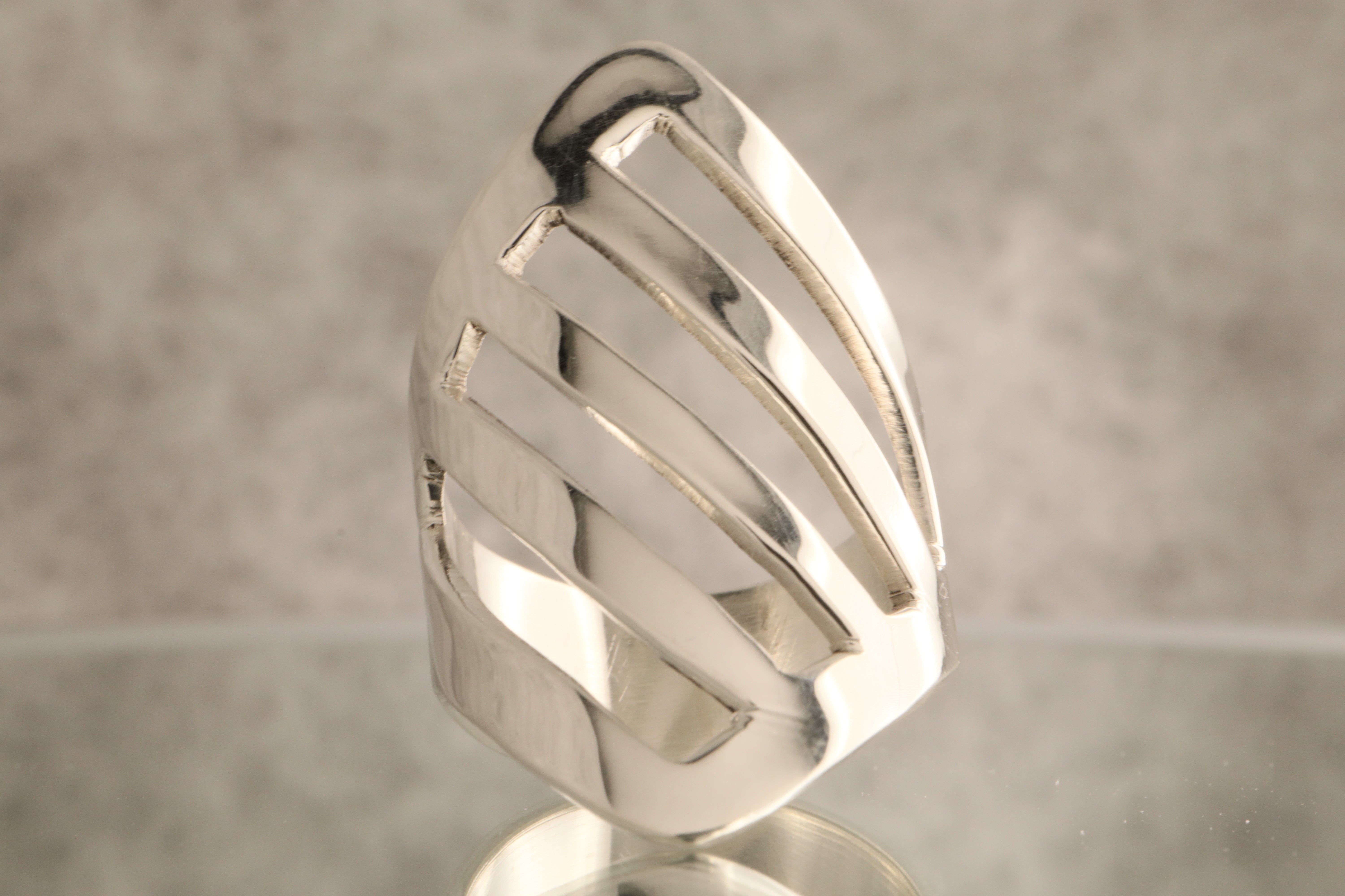 Waves of Strength - Statement Ring 11 Grams Of 925 Sterling Silver