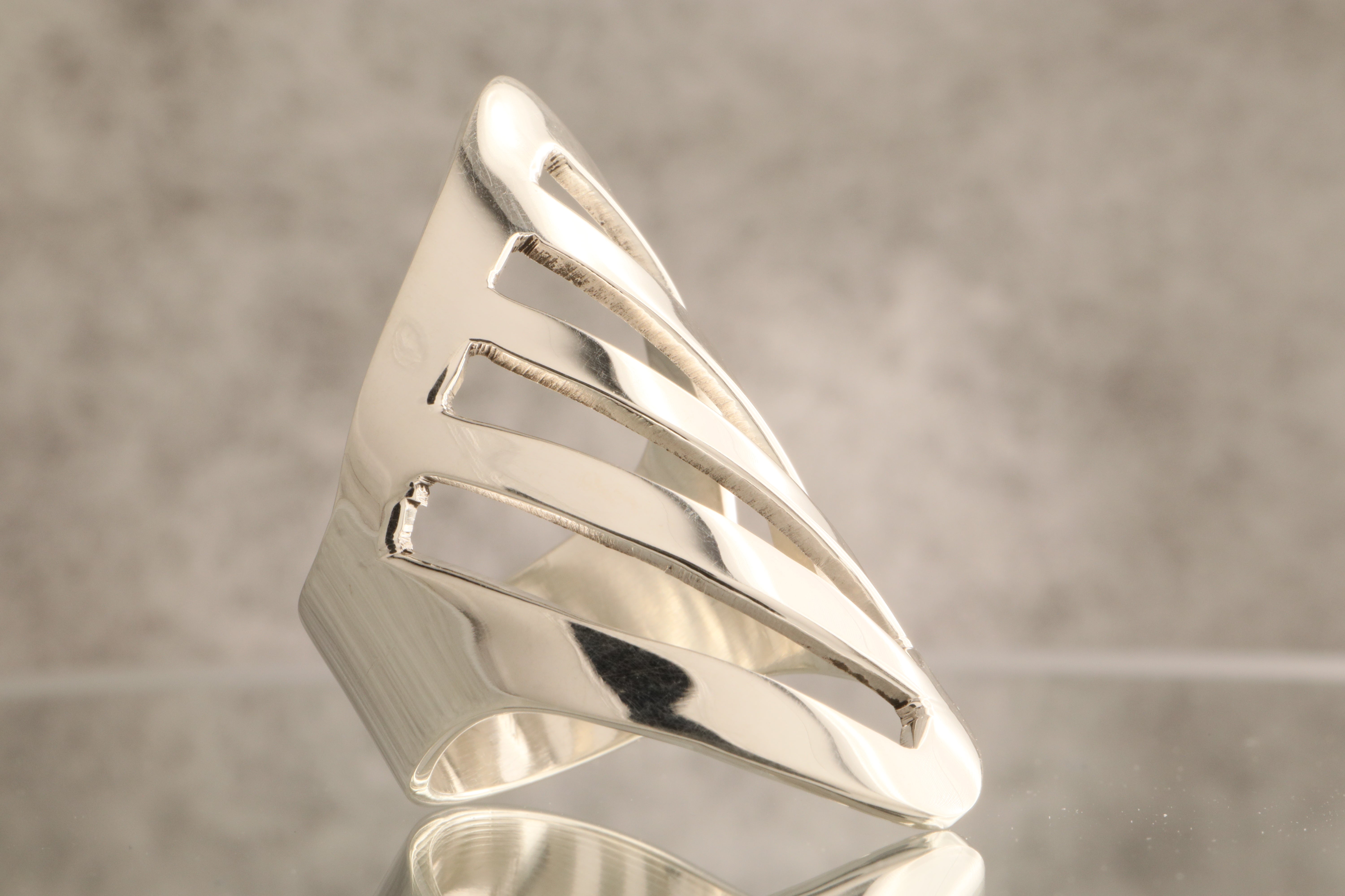 Waves of Strength - Statement Ring 11 Grams Of 925 Sterling Silver