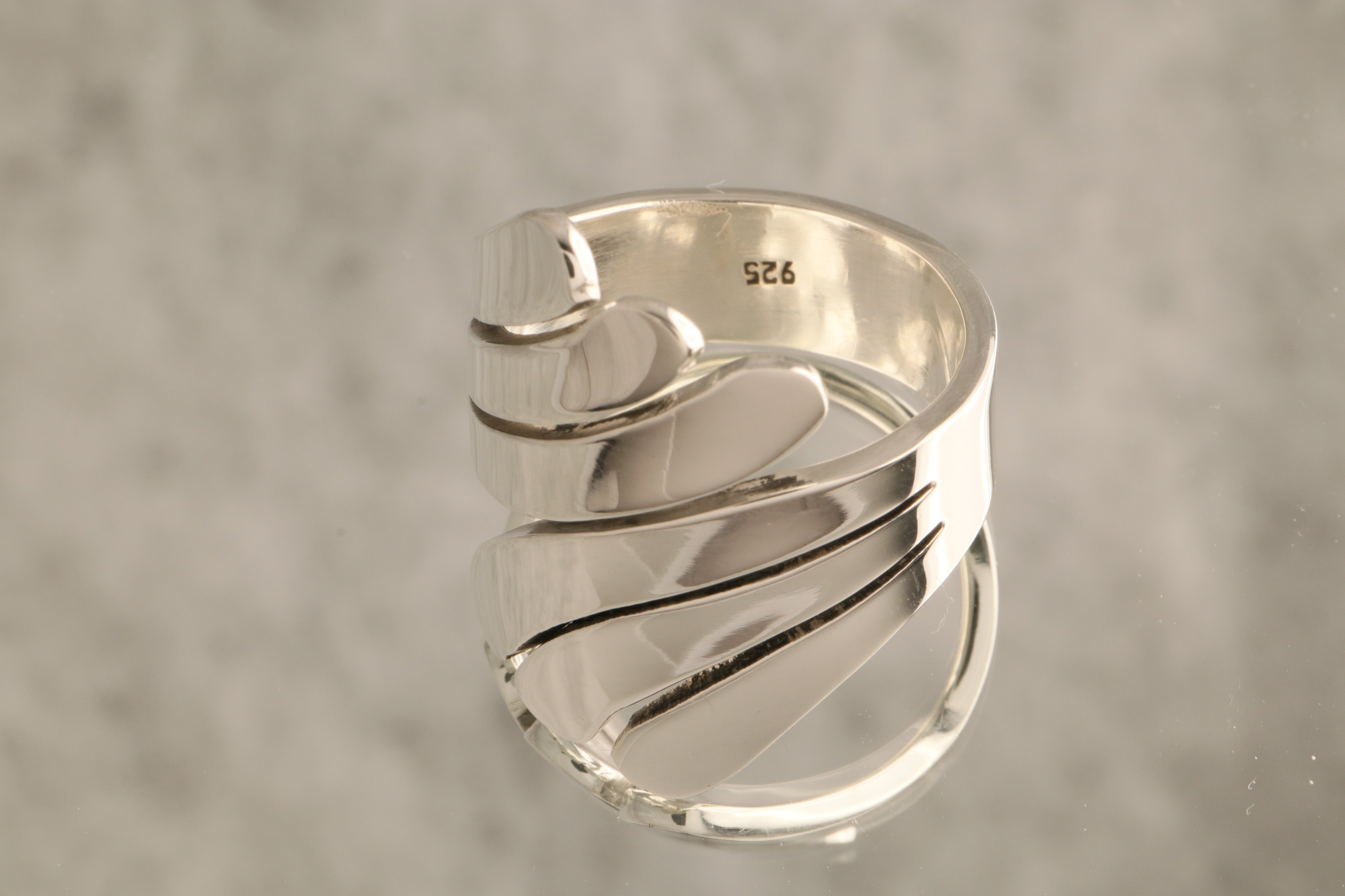Whirlwind Elegance - Over 11 Grams Of 925 Silver Spiral Band Ring