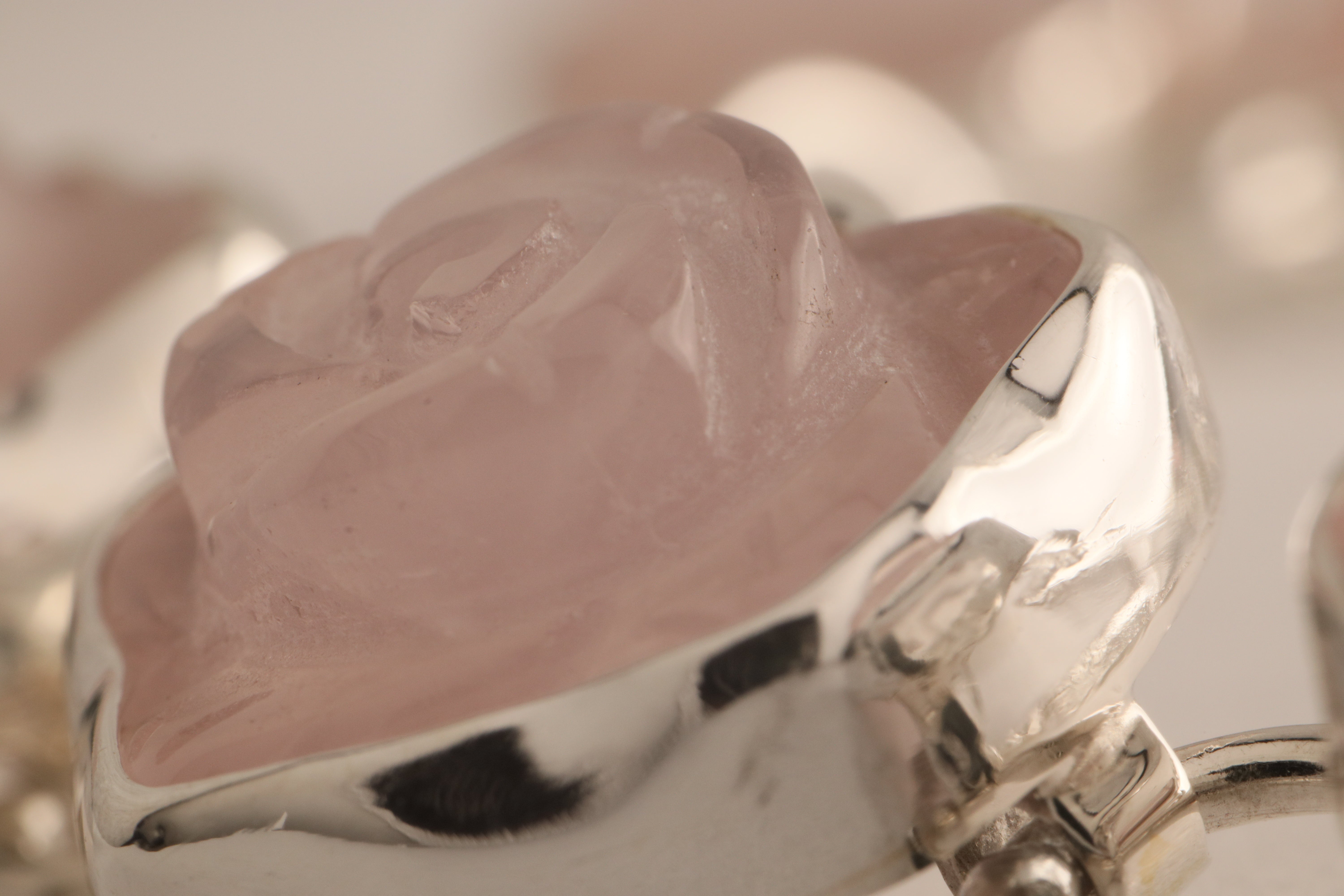 Alma Rosa - Rose Quartz Hand-Carved Rose Jewelry Set (Bracelet, Pendant, and Earrings)