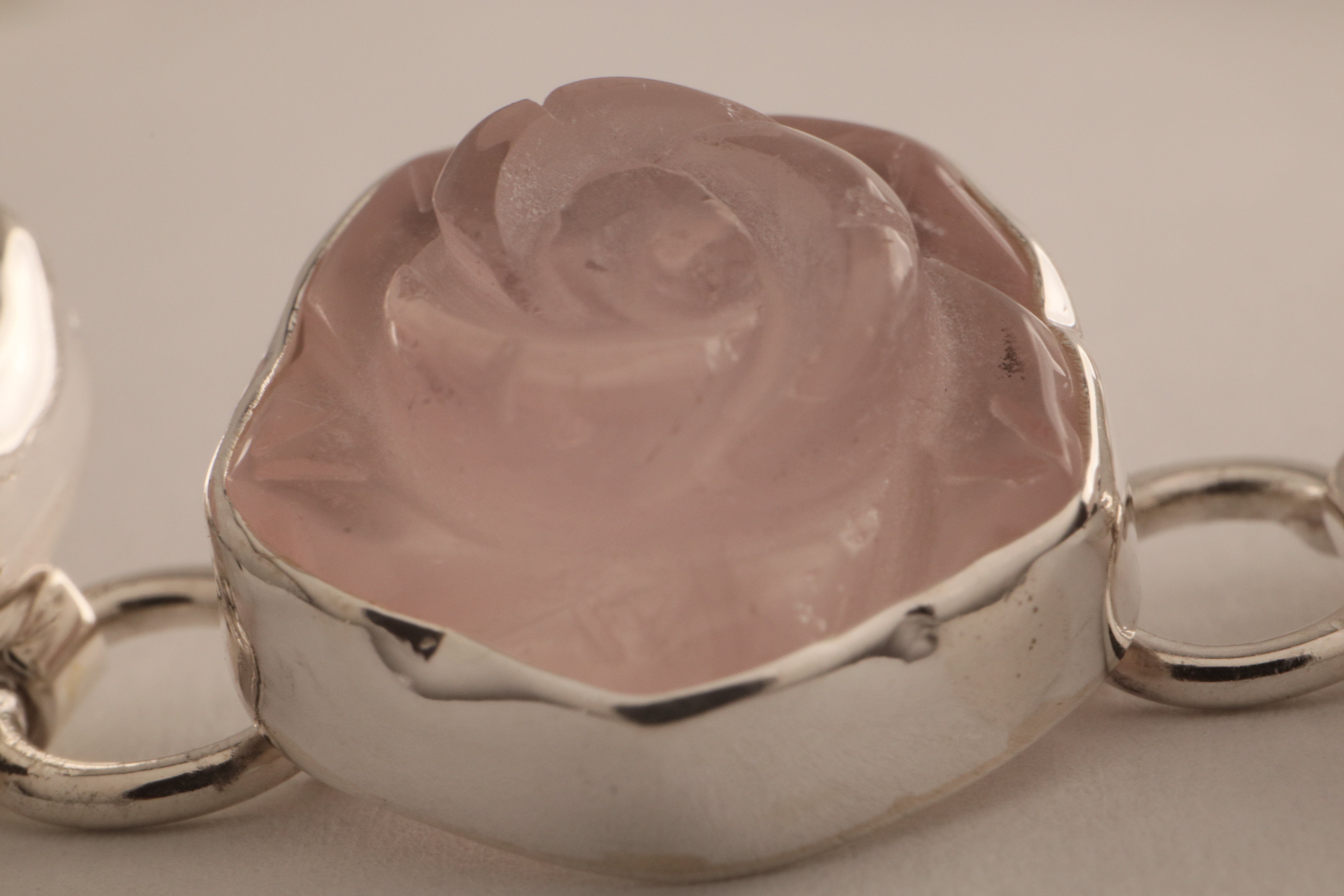 Alma Rosa - Rose Quartz Hand-Carved Rose Jewelry Set (Bracelet, Pendant, and Earrings)