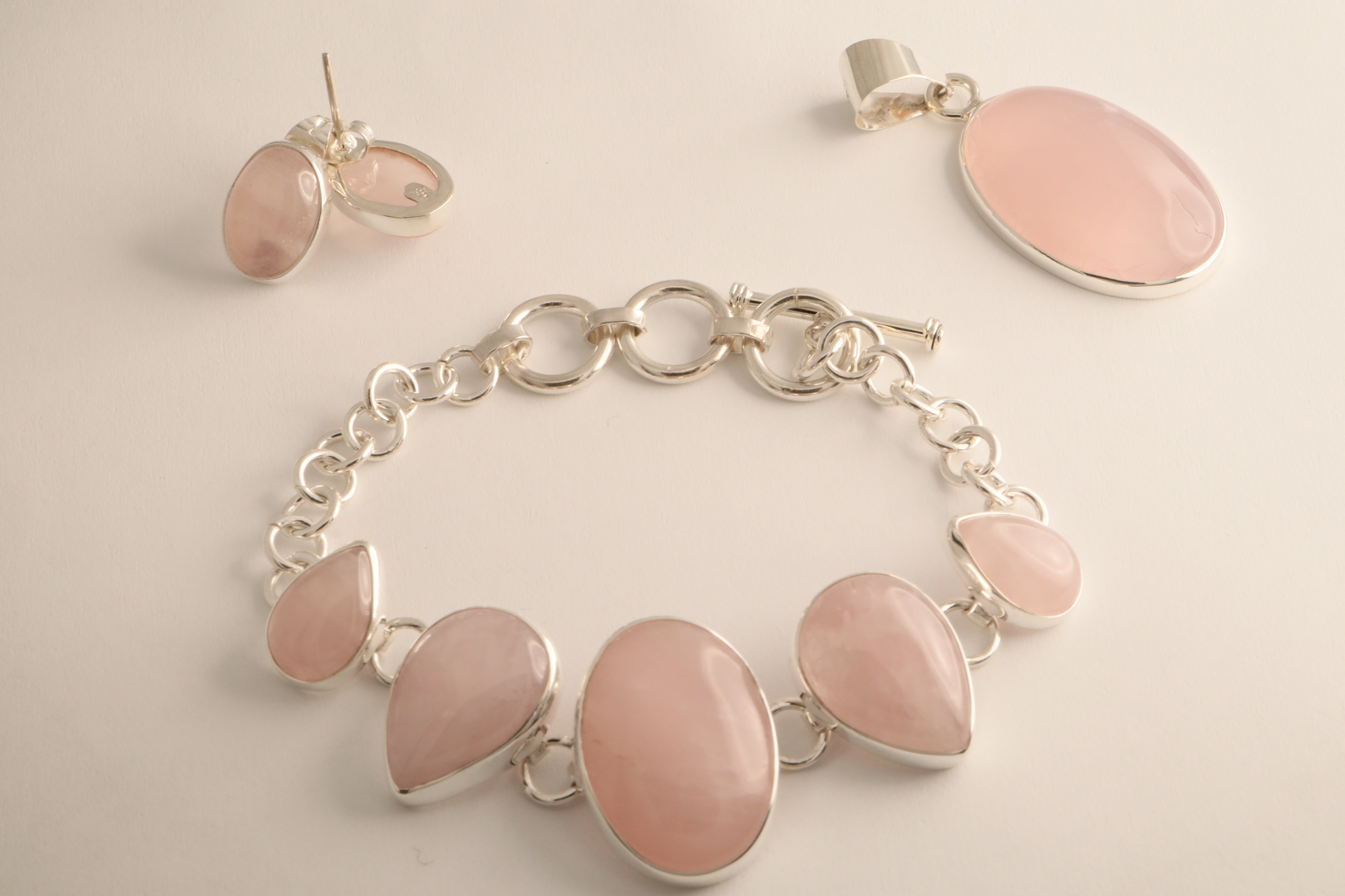 Rosa Serena – Rose Quartz Jewelry Set in 925 Sterling Silver