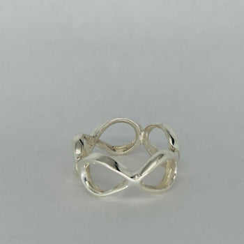 Infinito Ligero – Sterling Silver Infinity Ring