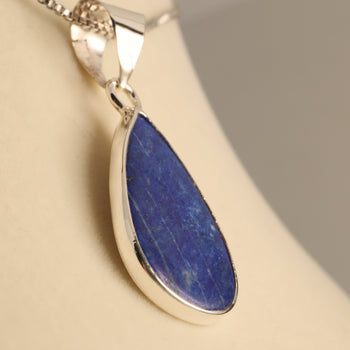 Cielo Profundo – Lapis Lazuli Pendant in 925 Sterling Silver