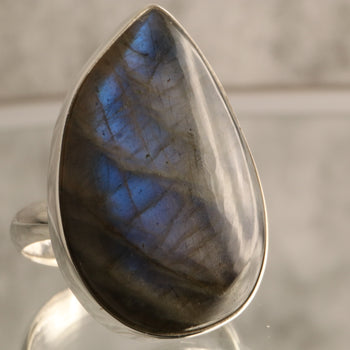 Aurora's Veil - Labradorite 925 Silver Adjustable Ring