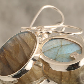 Aurora's Gleam - Labradorite 925 Silver Earrings