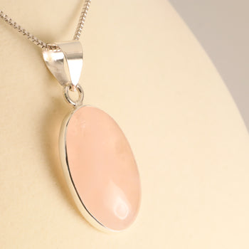 Heart Cascade – Rose Quartz Pendant in 925 Sterling Silver